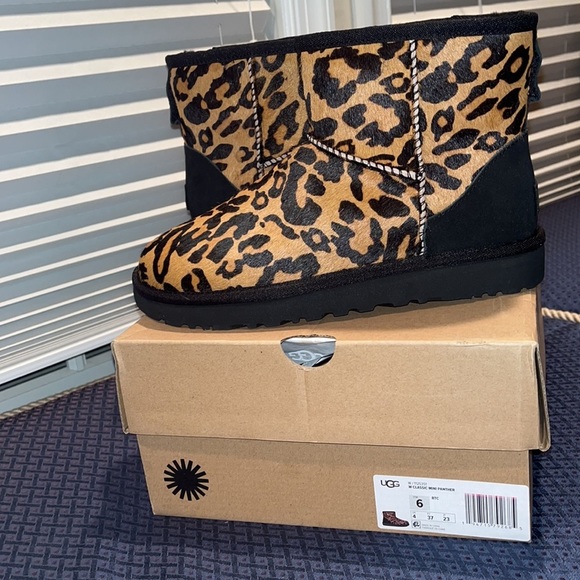 UGG Shoes - Ugg Australia classic mini